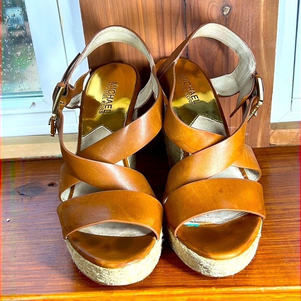 Michael Kors  brown sandals size 8M